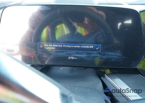 2025 Chevrolet Suburban 4Wd Rst from USA, damaged, VIN 1GNS6ERD3SR221494